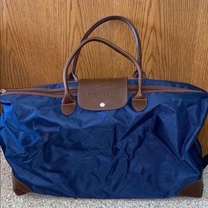 Von Maur duffel bag